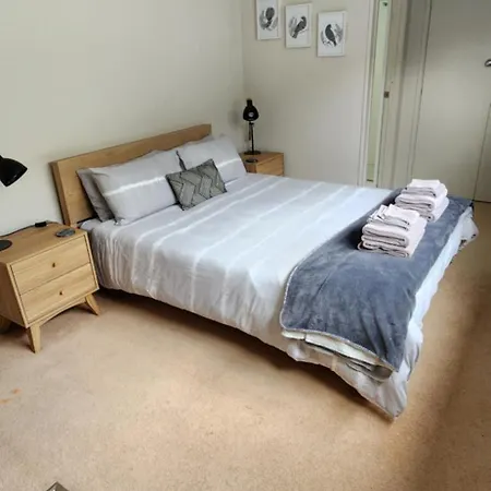 Cozy Apartment On Shalimar